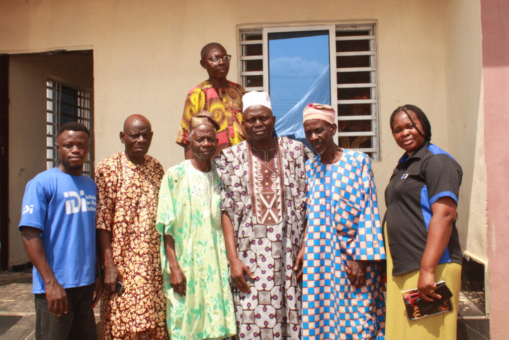 IDI team in joint photography session with Kabiyesi and His cabinet members