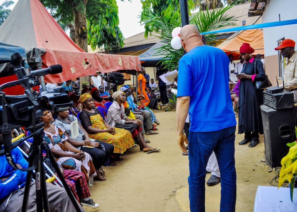 Osondu Nwokoro - IDI delivering the opening speech at the inauguration ceremony of the Bayan Loco Albarka Community Self-Built Connectivity Hub