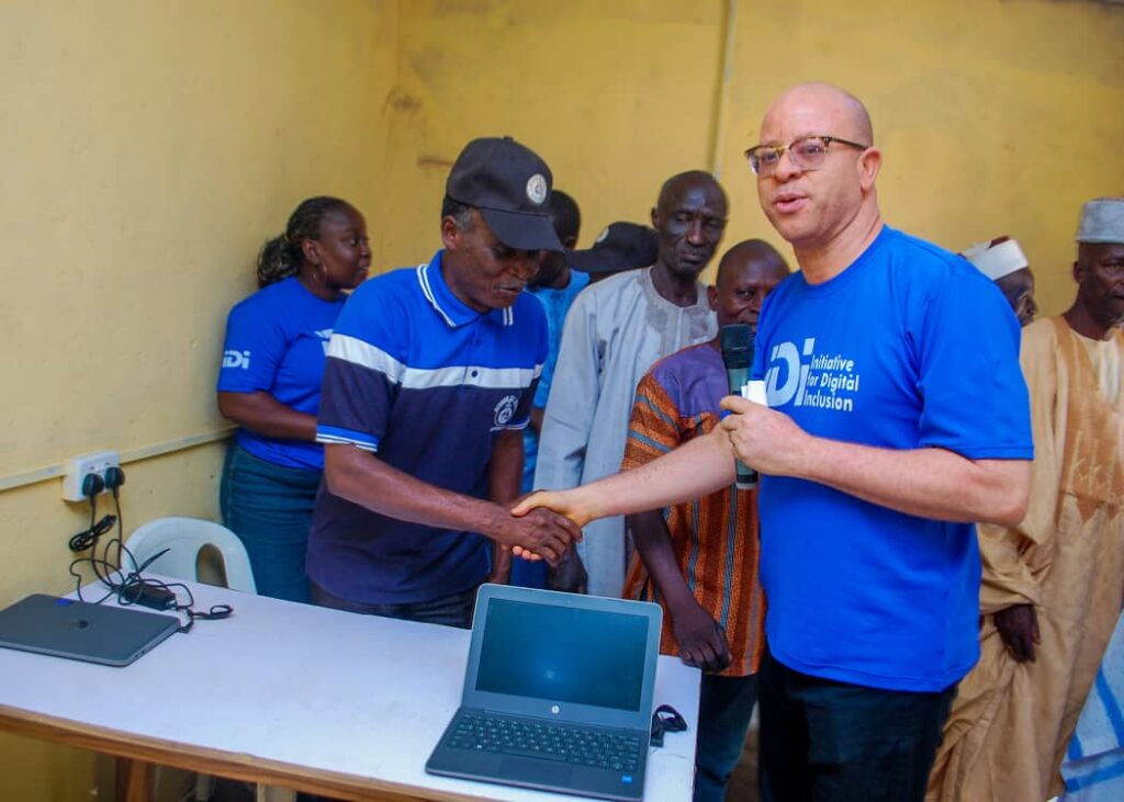 Osondu Nwokoro -IDI commending the Chairperson of the Kukum-Daji Biyan Zit Connectivity Hub
